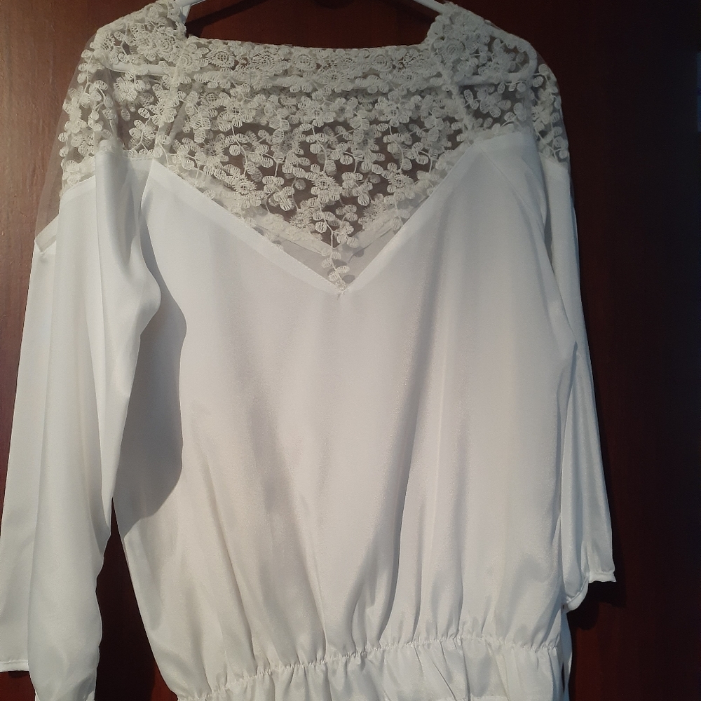 Lot of 3 Blouses - Picture 3 of 6